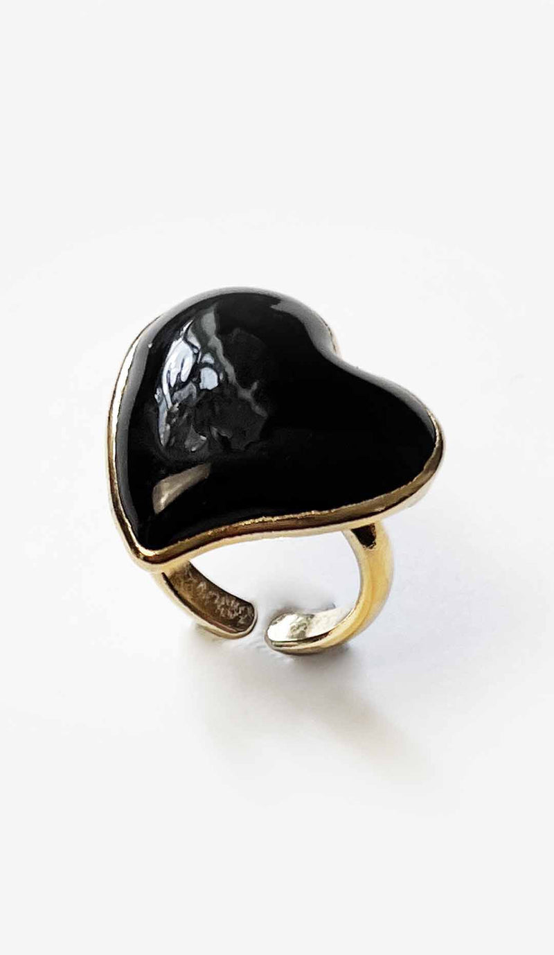 Clover Ring, Ink
