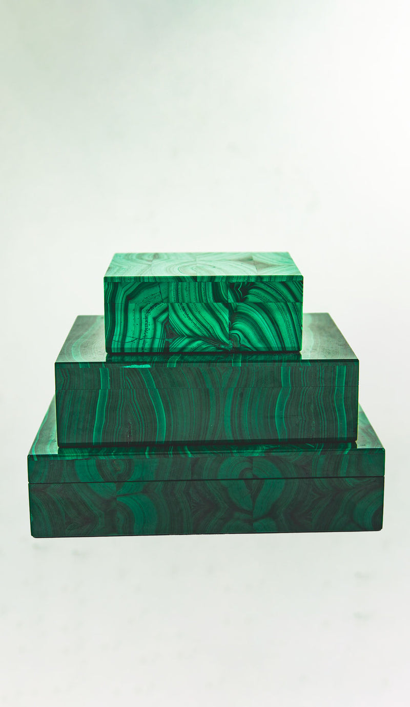 Decorative Bookmatched Malachite Box with Gilt Brass Hinge, 4"