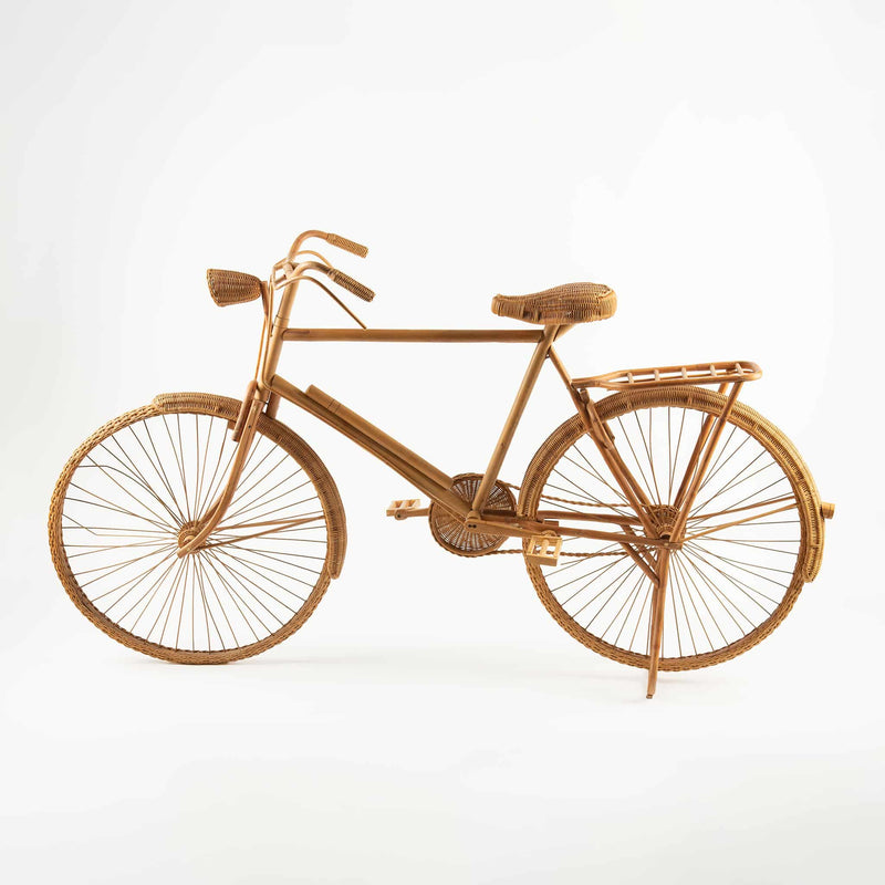 Vintage Wicker Wheel Wonder – 6-Foot Display Bicycle