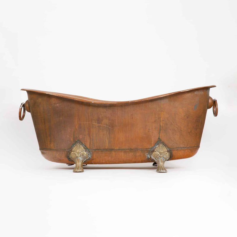 Late 19th–Early 20th Century Hand-Hammered Copper Bath Tub