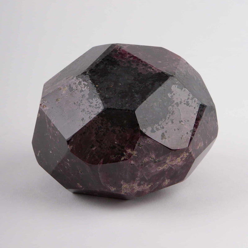 Facetted Garnet