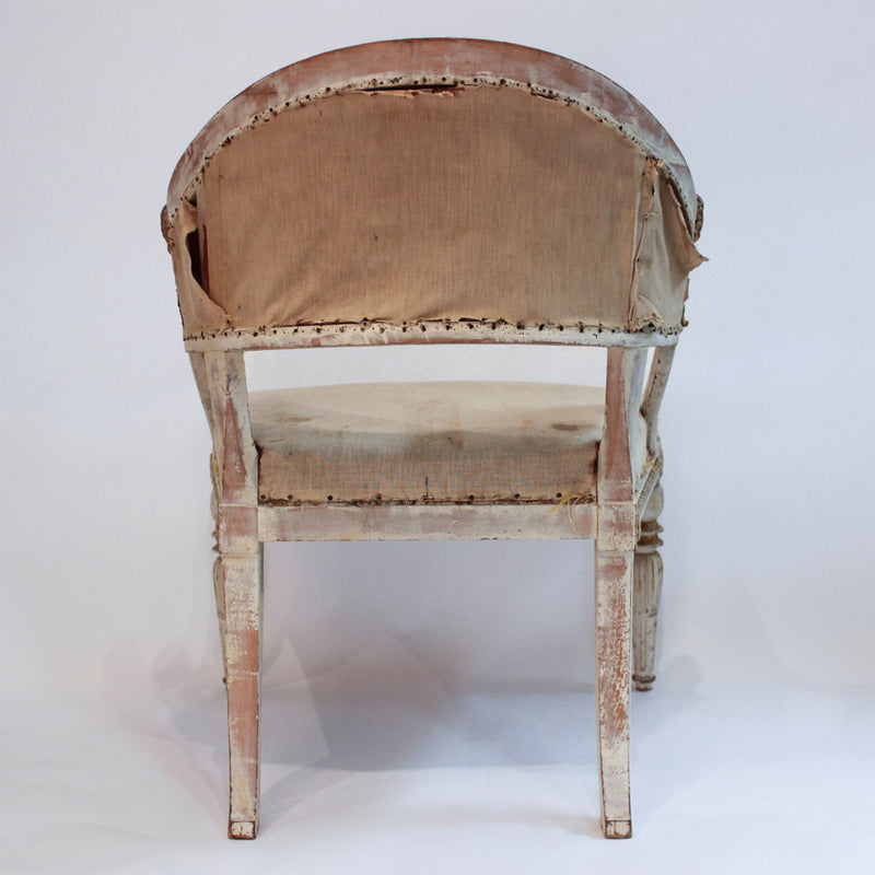 Swedish Gustavian Bergère with Carved Lion Head Finials and Fluted Legs
