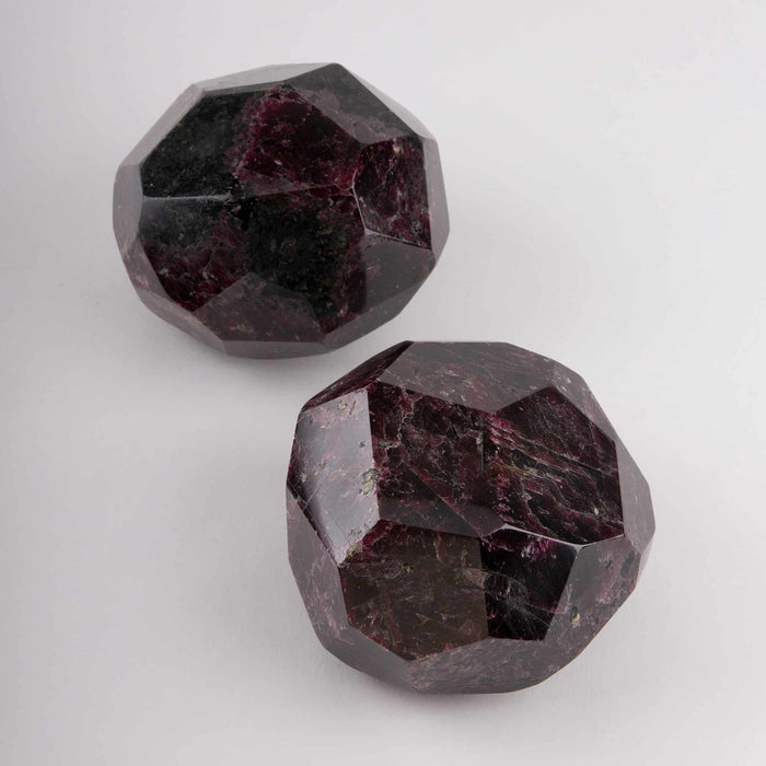 Facetted Garnet