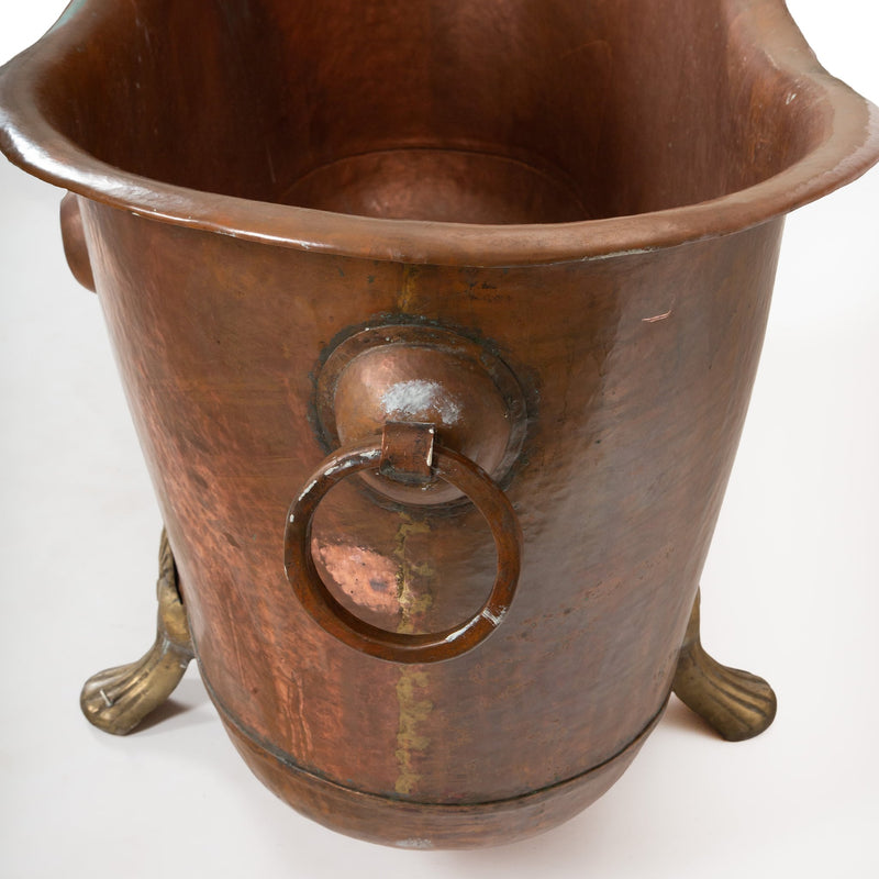Late 19th–Early 20th Century Hand-Hammered Copper Bath Tub