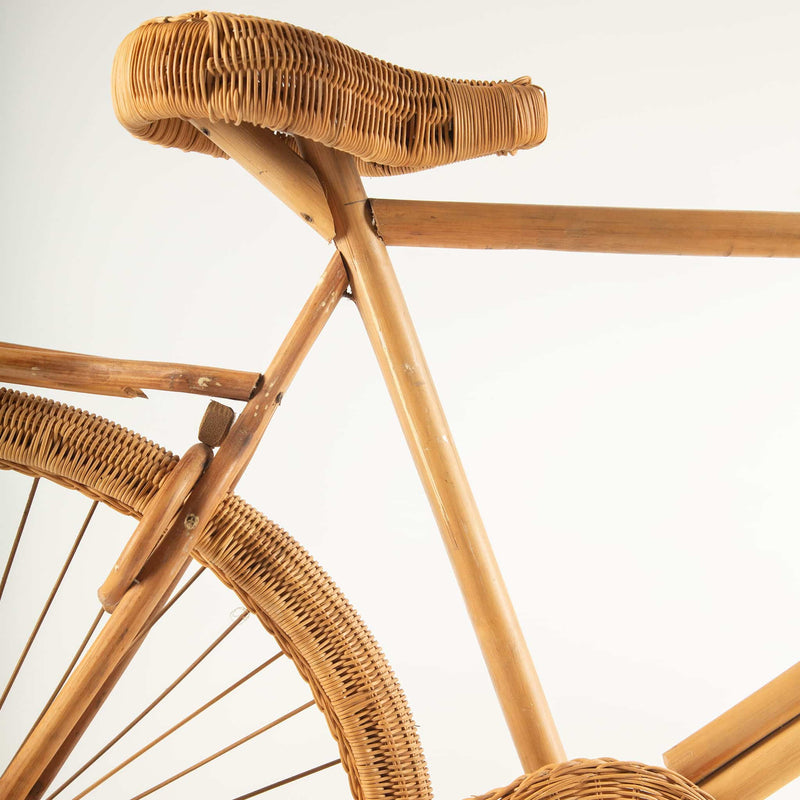 Vintage Wicker Wheel Wonder – 6-Foot Display Bicycle