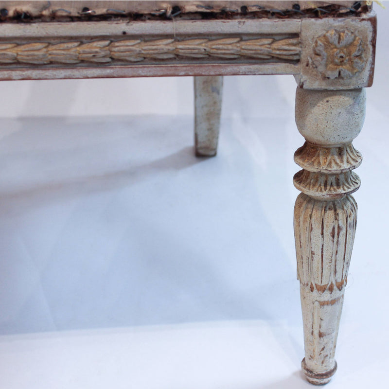 Swedish Gustavian Bergère with Carved Lion Head Finials and Fluted Legs