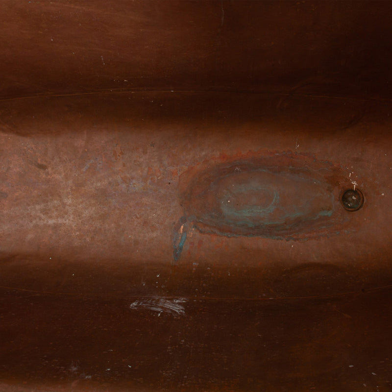 Late 19th–Early 20th Century Hand-Hammered Copper Bath Tub