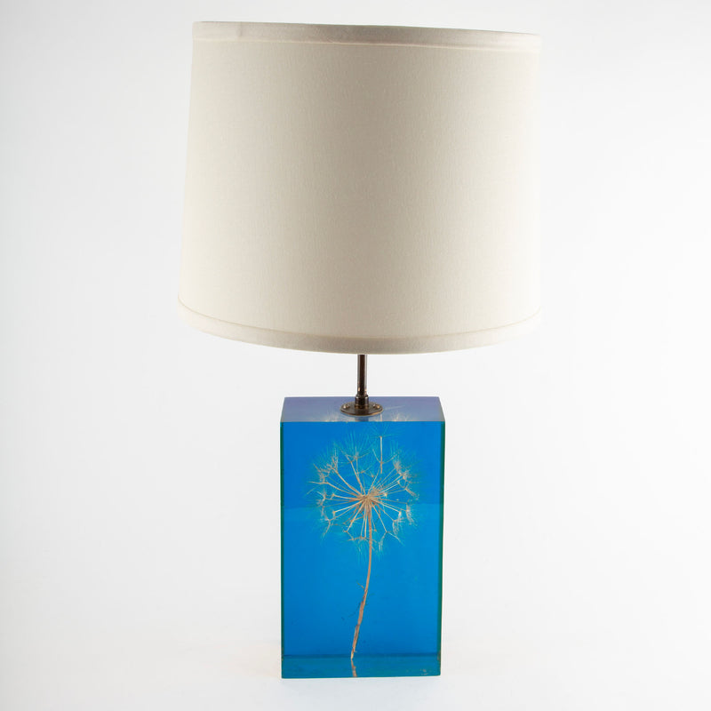 Nature Suspended: Lucite Dandelion Lamp