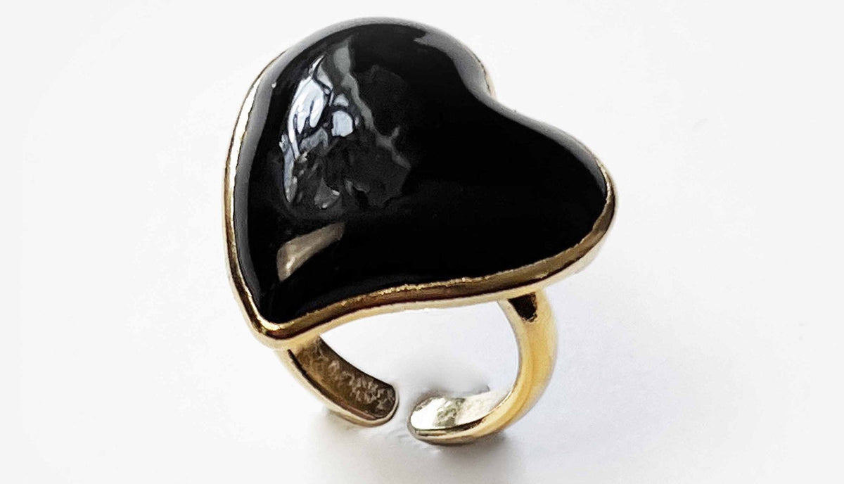 Clover Ring, Ink