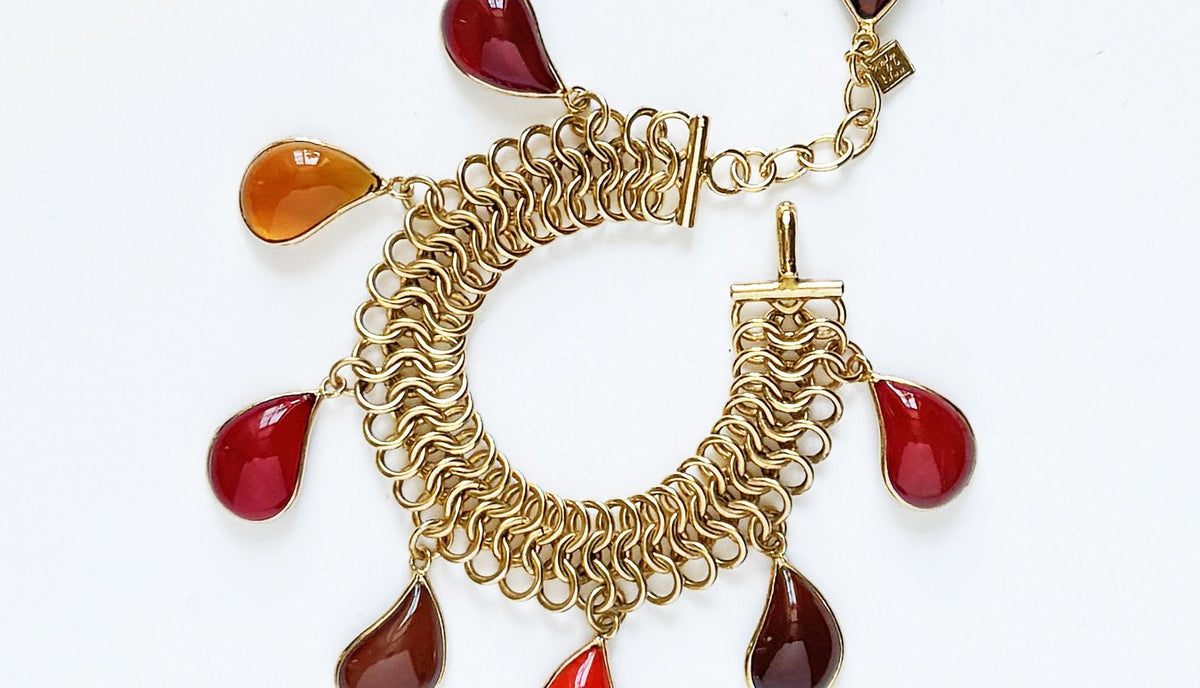 Loulou De La Falaise Teardrop Bracelet, Red