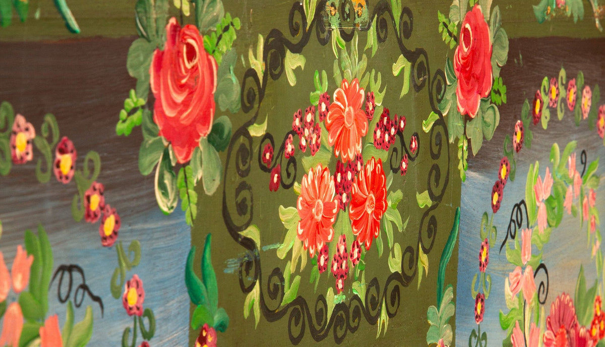 Early 19th Century Hand-Painted Floral Trunk