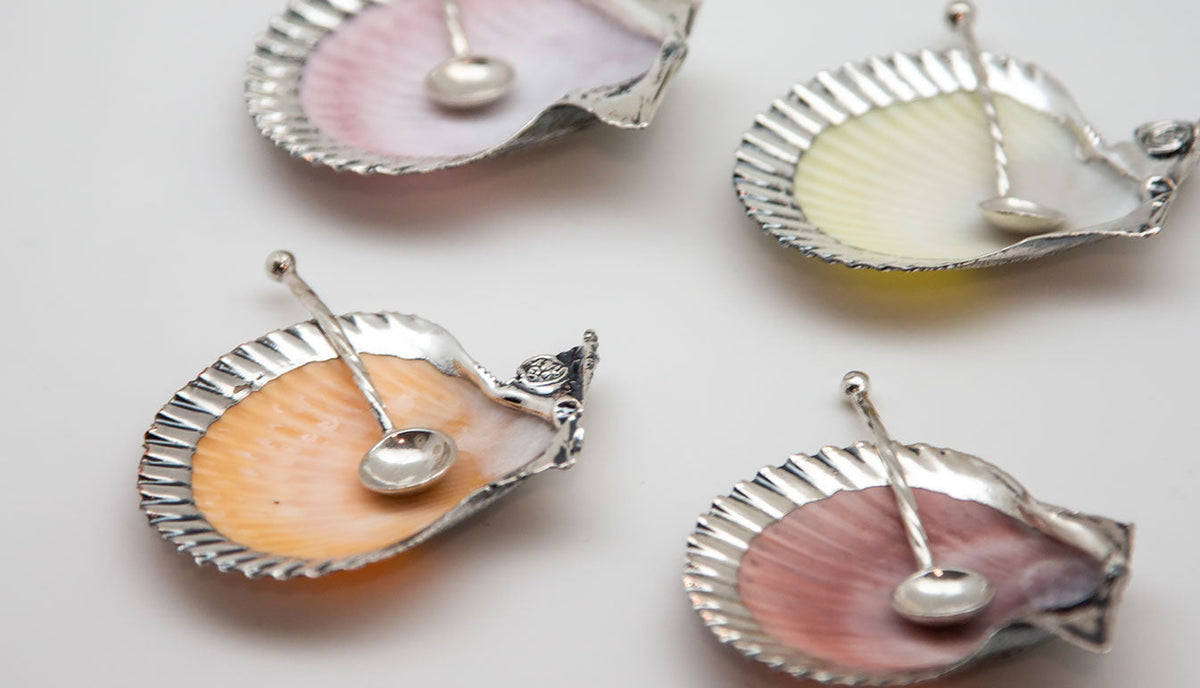 Silver Salt Cockle Set with Sterling Silver Spoons